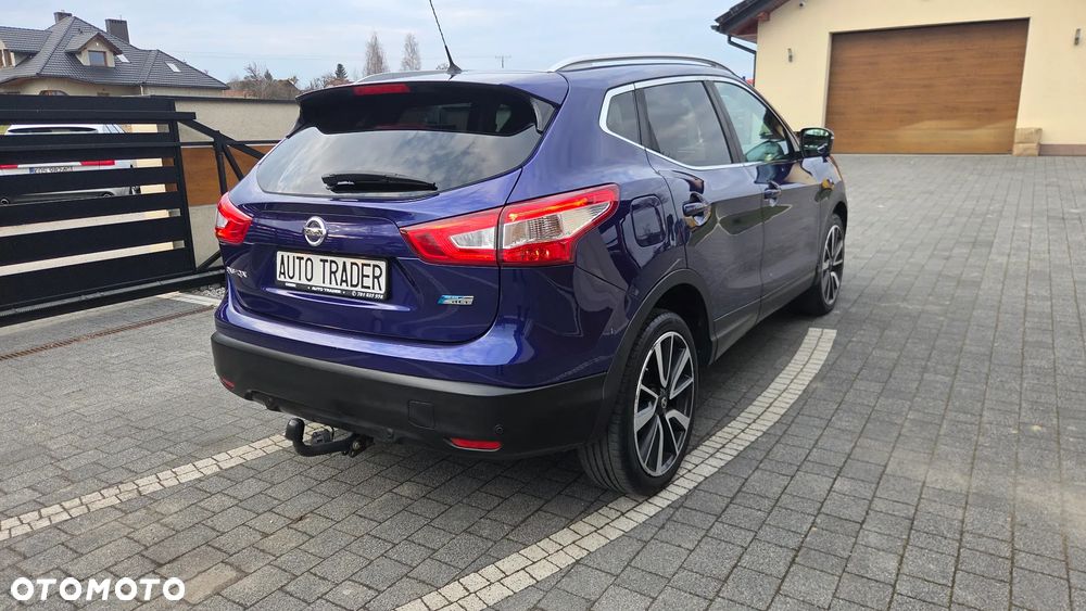 Nissan Qashqai 1.6 DCi Xtronic N-Connecta - 4