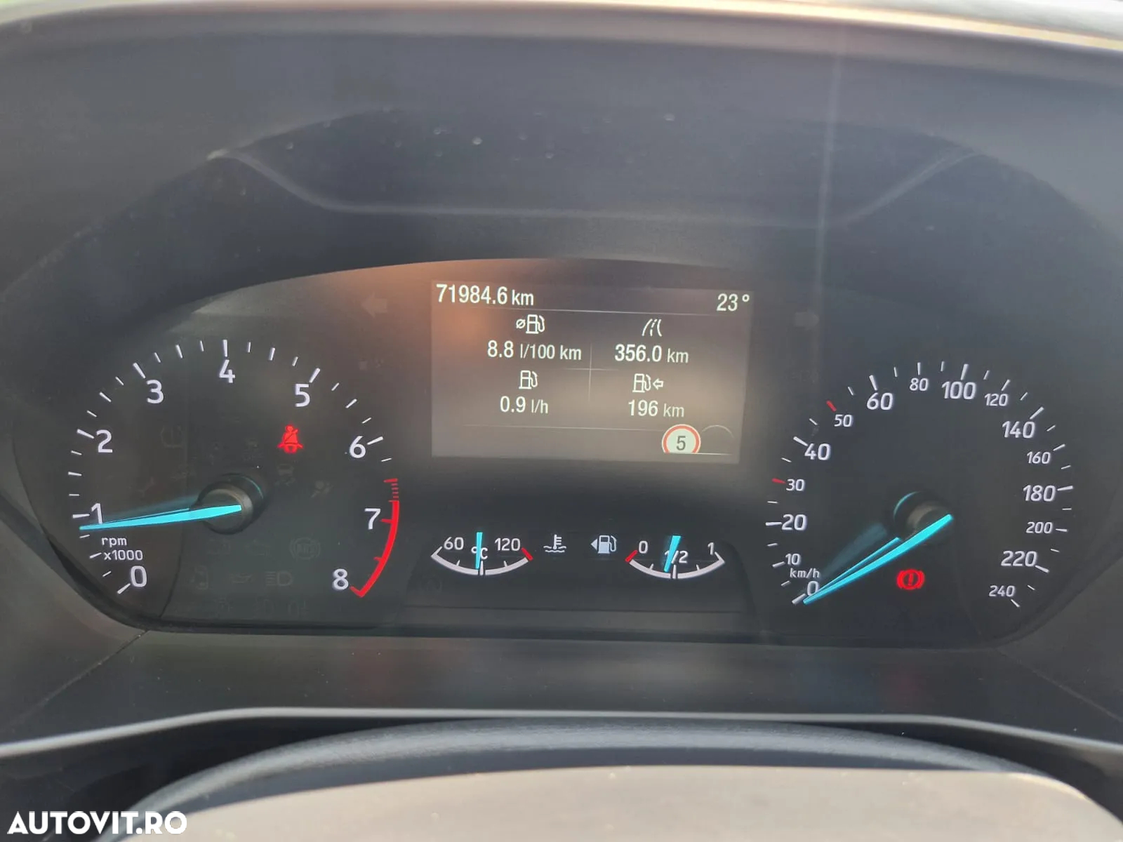 Ford Focus 1.0 EcoBoost Titanium Business - 14