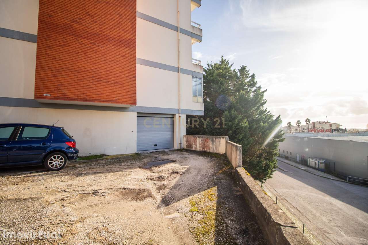 Garagem à venda em Tavarede, Figueira da Foz - 17m² - Grande imagem: 4/11