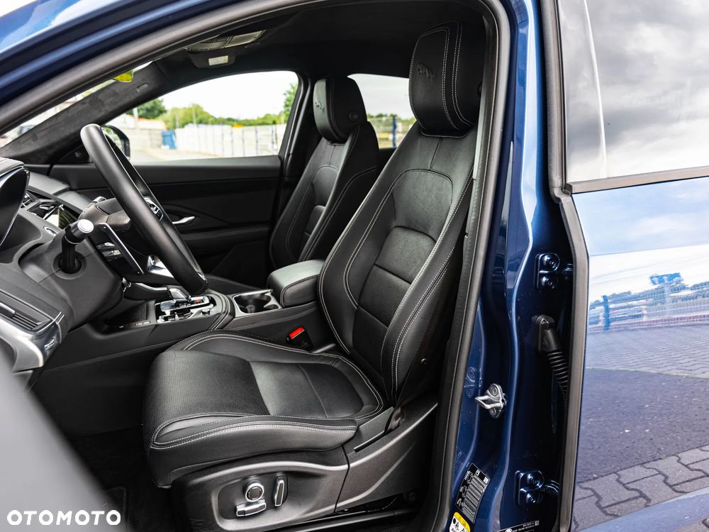 Jaguar E-Pace D200 AWD R-Dynamic - 23
