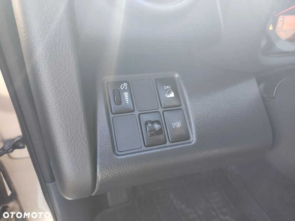 Toyota RAV4 2.0 VVT-i Premium MS - 9