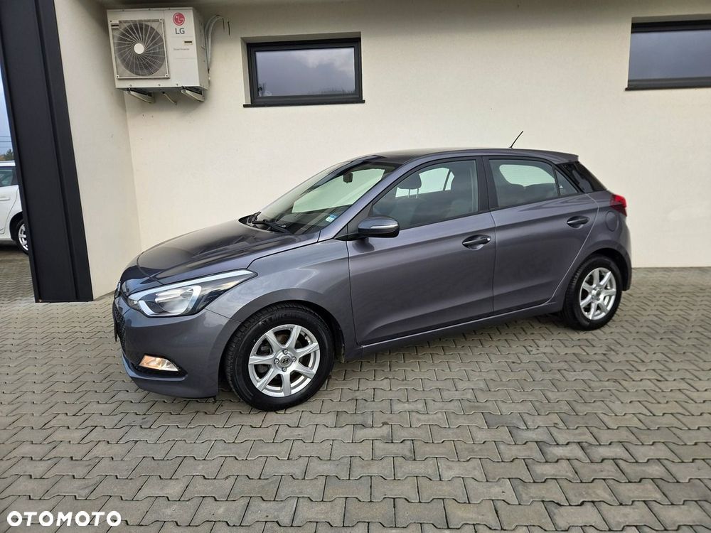 Hyundai i20 - 16