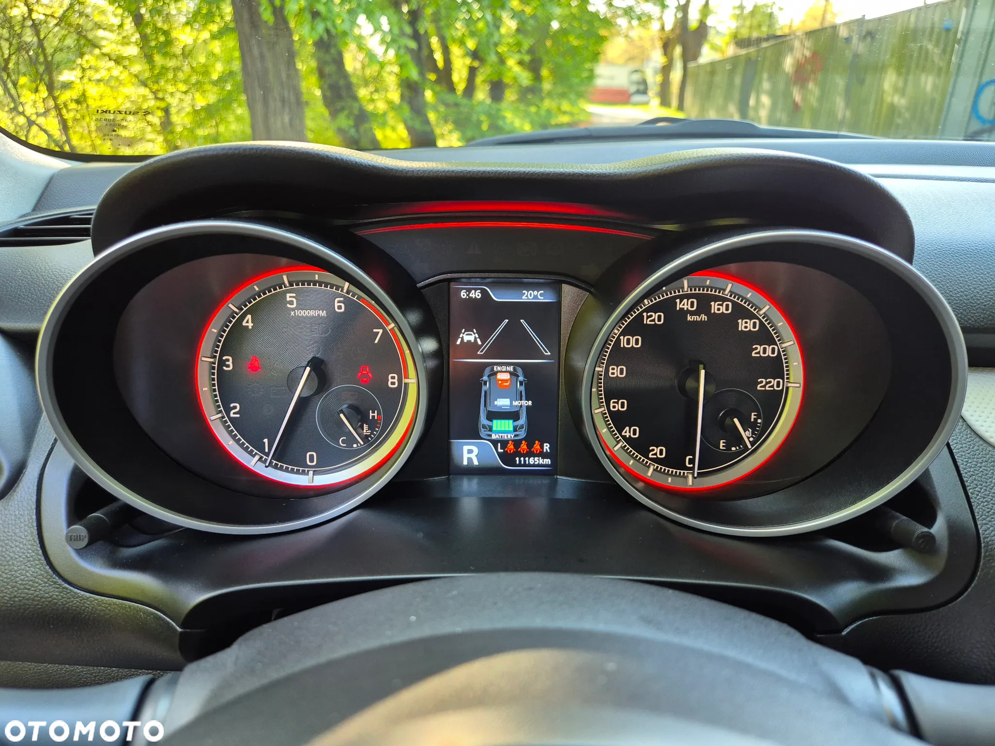 Suzuki Swift 1.2 Dualjet SHVS Premium CVT - 37