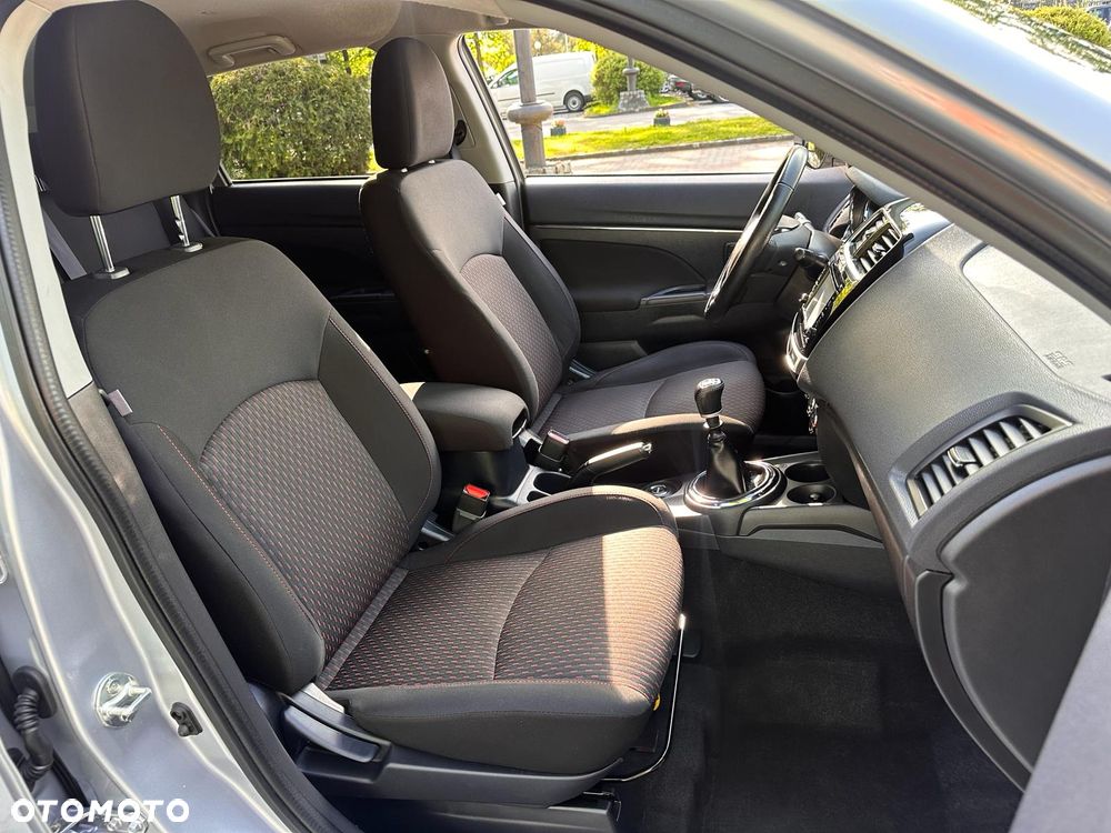 Mitsubishi ASX 1.6 DI-D 4WD Plus - 17