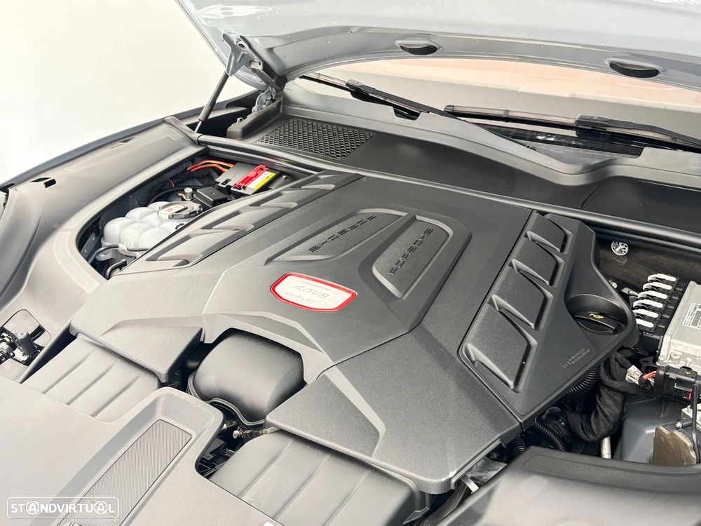 Porsche Cayenne Coupé Turbo GT Tiptronic S - 40