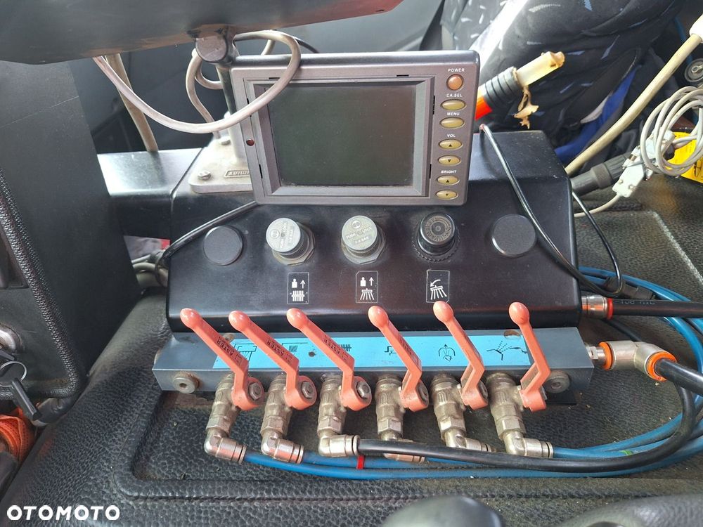 Versalift Atego 1624 4X4 + Schmidt B40-36 - 25