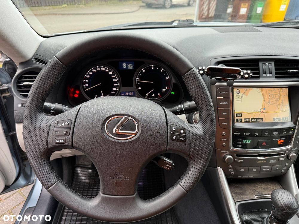 Lexus IS 220d Luxury Line - 14