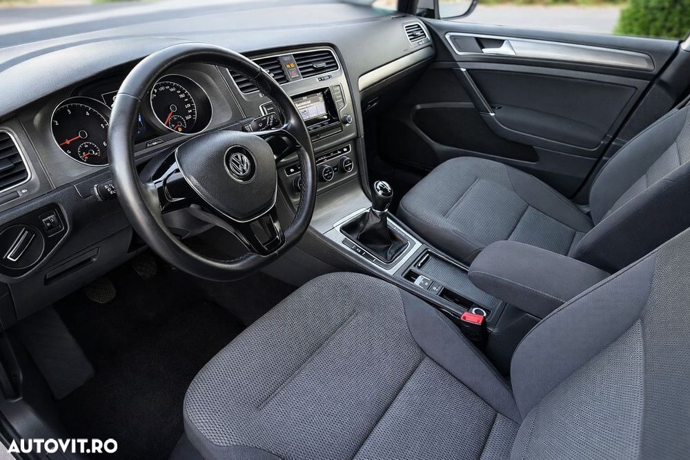 Volkswagen Golf 1.6 TDI BlueMotion Technology Cup - 5