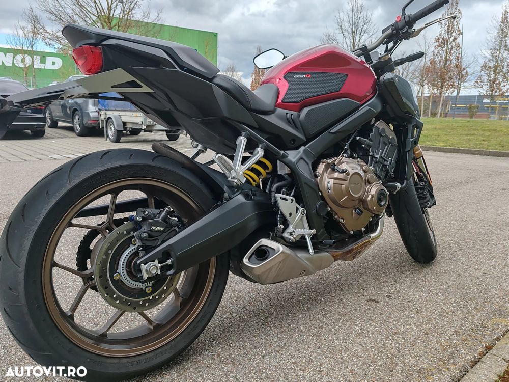 Honda CB 650R - 27