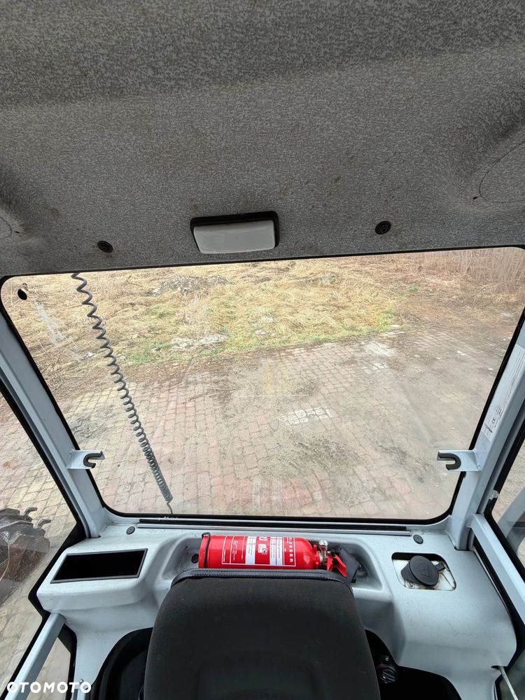 Wacker Neuson ET16 Minikoparka 2 tony. JAK NOWA 2018rok z Gospodarstwa Norweskiego 1190mtg. IGŁA! Rozsuwane hydraulicznie gąsienice. Dodatkowe sekcje Hydrauliczne. Silnik Yanmar 3 cyl. Aktualna DEKRA BMWT. Po serwisach! Ani deka luzów i wycieków. OKAZJA TANIO. Zadbana maszyna. 2 łyżki - 30