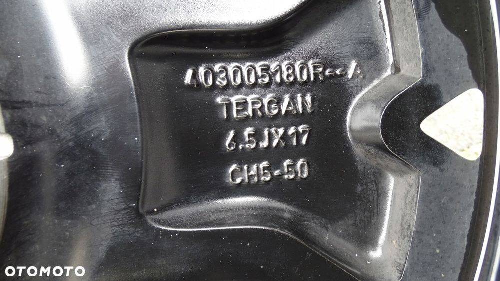 DACIA DUSTER II - felga 6.5Jx17CH5 ET50 5x114.3 - 12