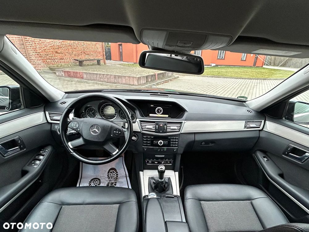 Mercedes-Benz Klasa E - 18