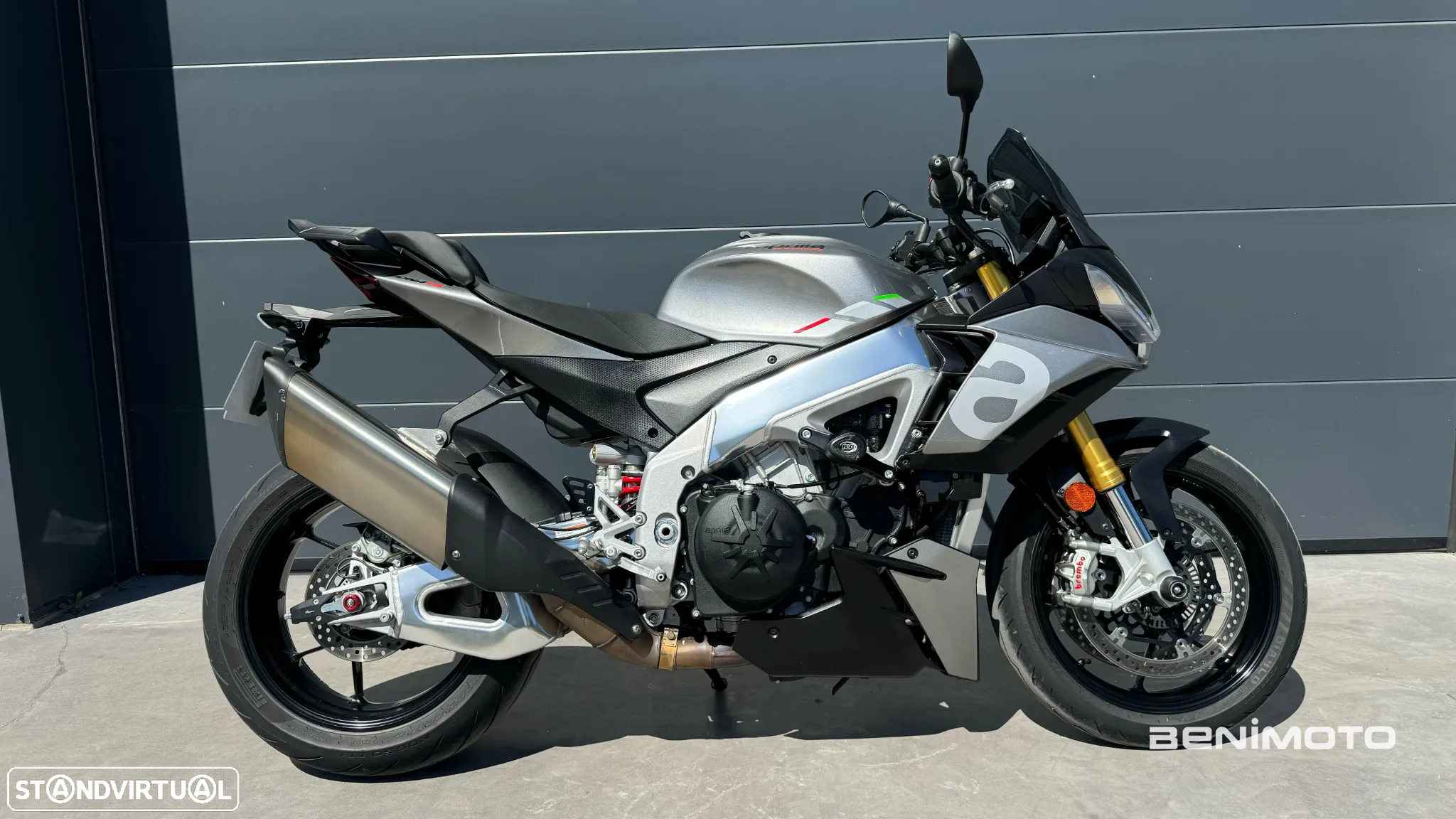 Aprilia Tuono V4 - 8
