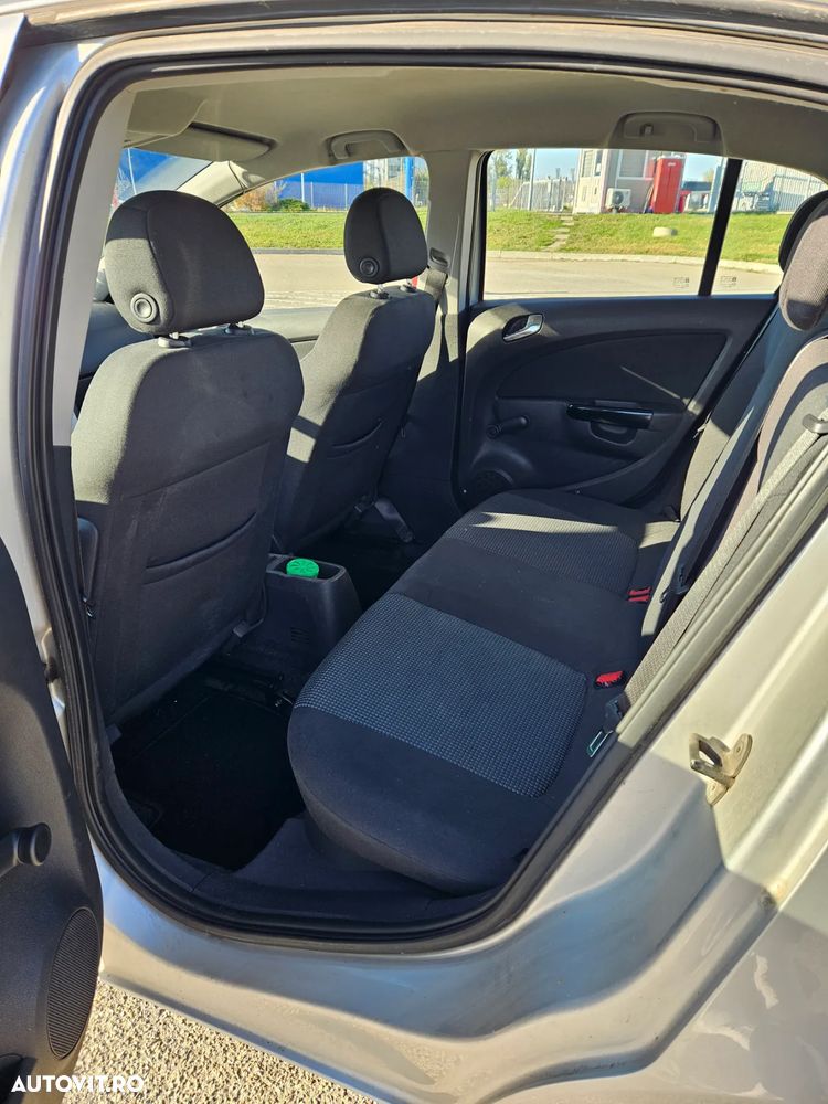 Opel Corsa 1.2 Essentia - 6