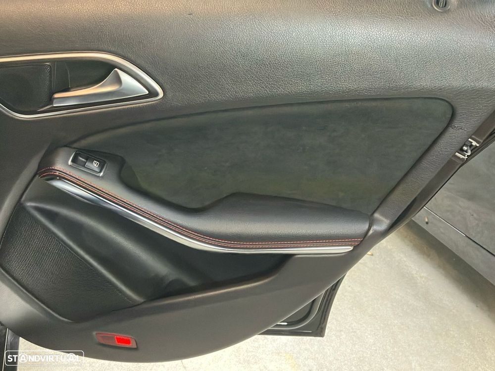 Mercedes-Benz CLA 200 d Shooting Brake AMG Line Aut. - 25