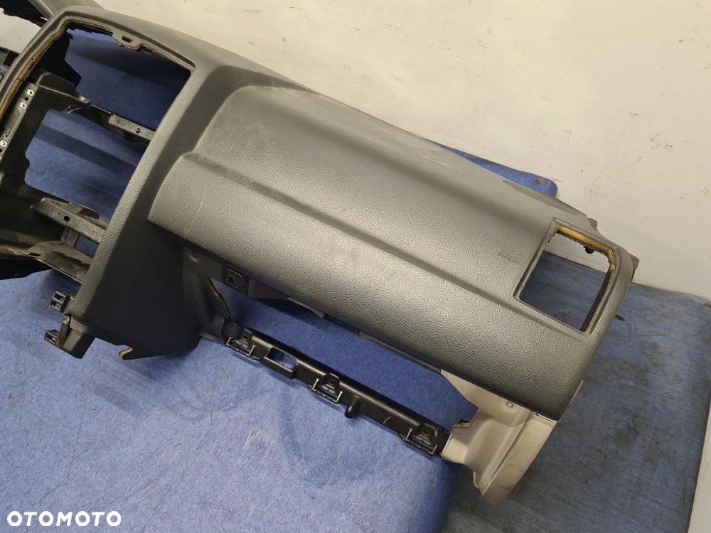 CHRYSLER 300C 3.0 CRD DESKA ROZDZIELCZA - 8