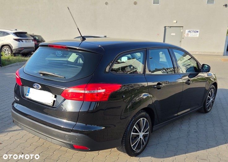 Ford Focus 1.6 Edition - 4