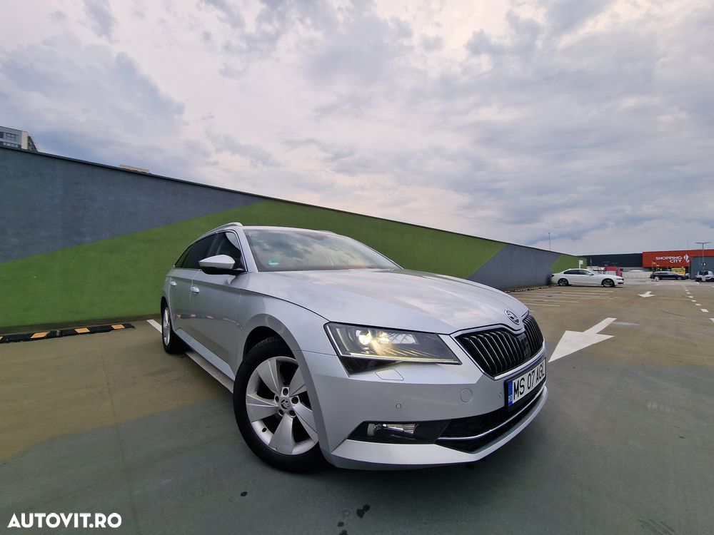 Skoda Superb 2.0 TDI DSG Premium Edition - 11