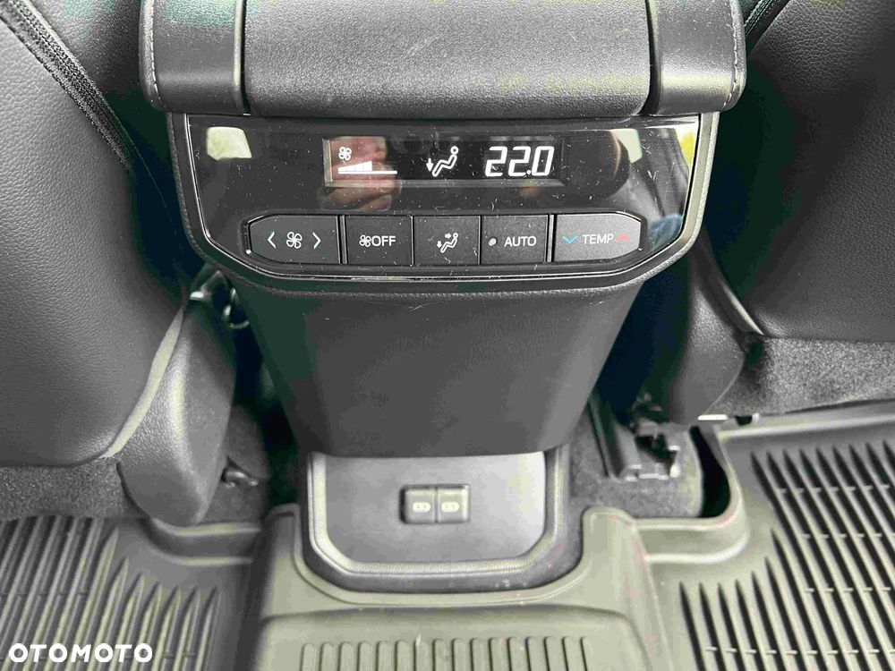 Toyota Highlander 2.5 Hybrid Prestige - 24