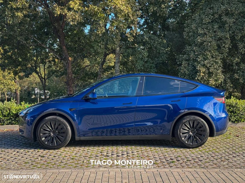 Tesla Model Y 2024 photo 2