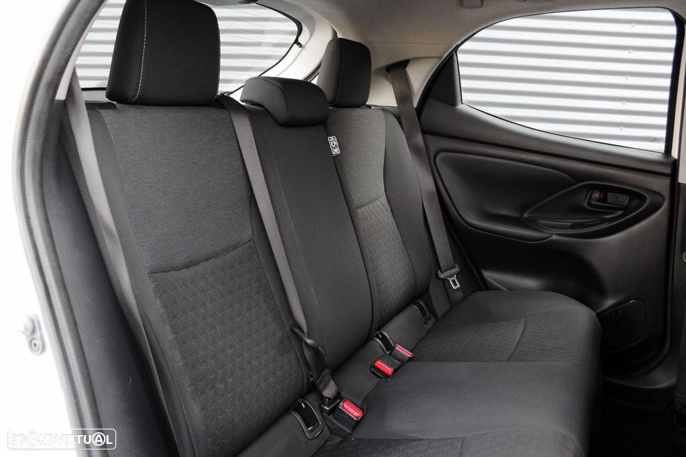 Toyota Yaris 1.5 HDF Comfort - 32