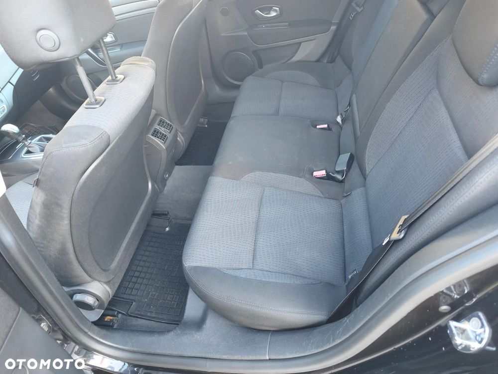 Renault Laguna 2.0 dCi Tech Run - 19