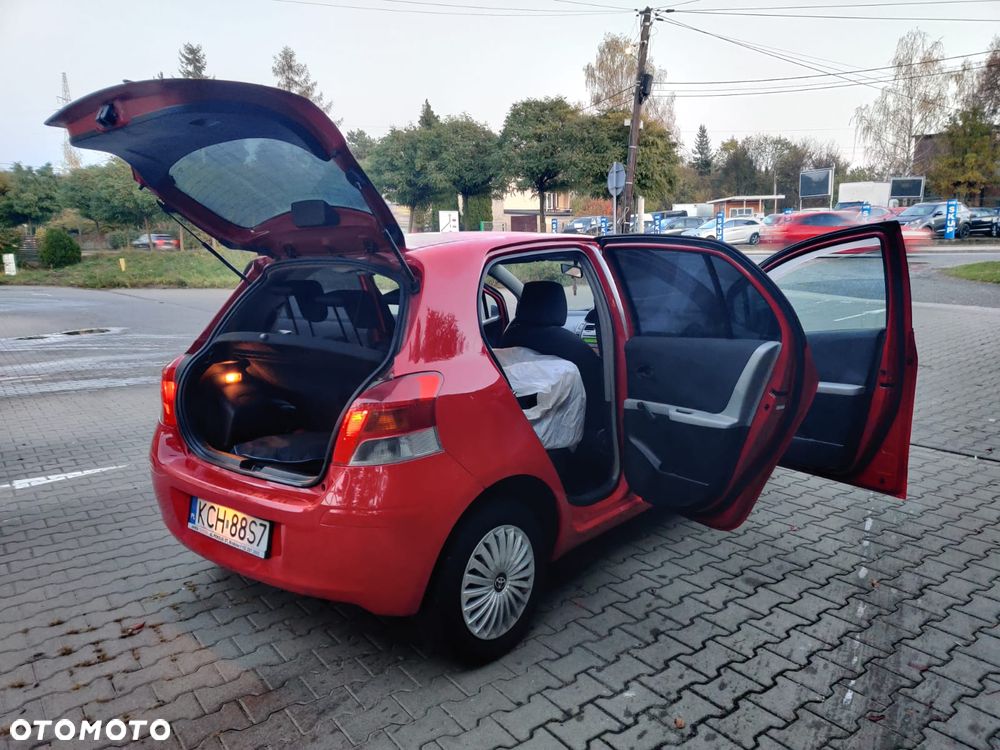 Toyota Yaris 1.0 Terra - 17