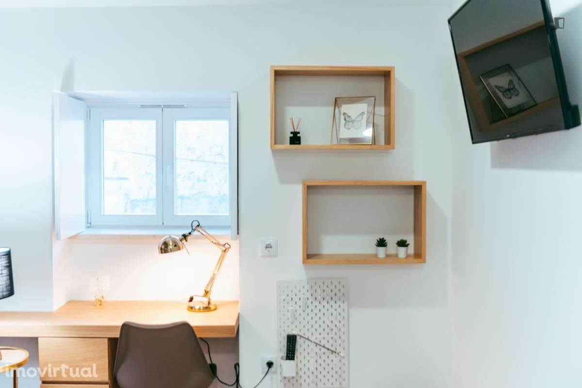 Estúdio - localizado em Montes Claros Coimbra - Grande imagem: 4/27