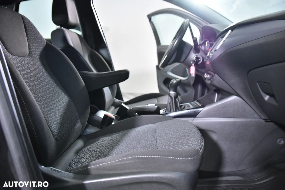 Opel Crossland - 12