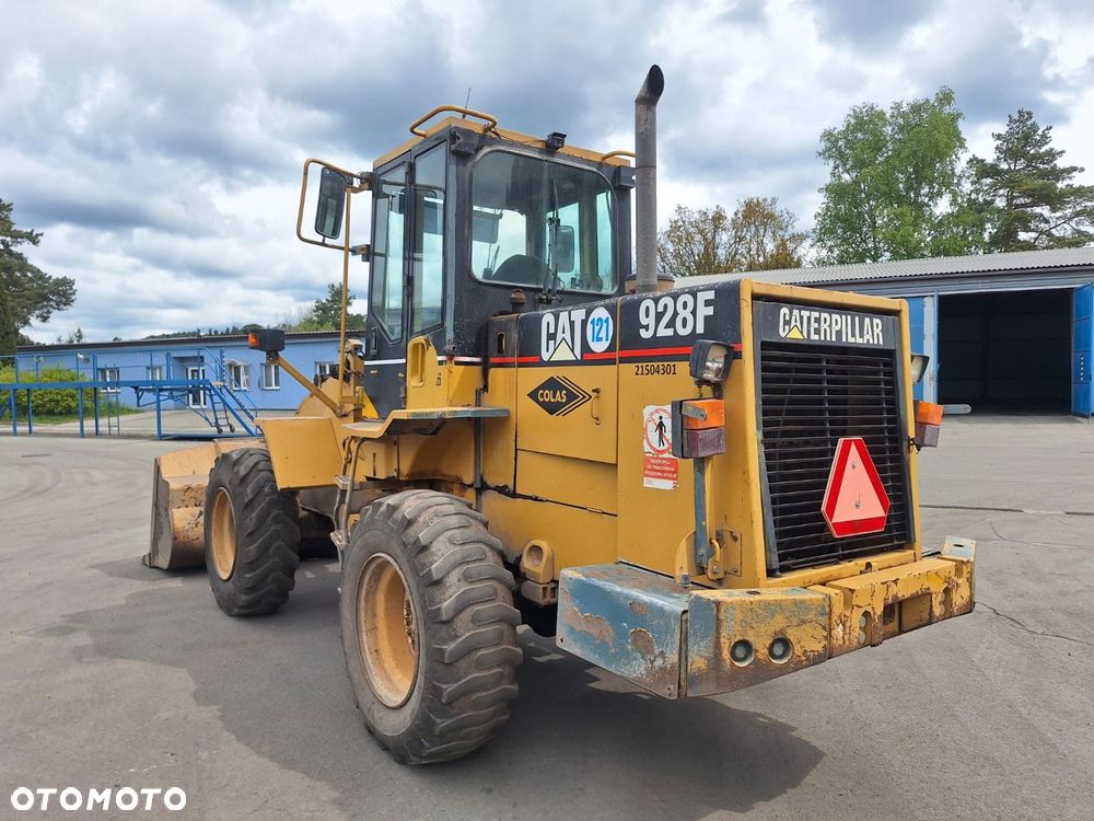 CAST 928 F 4X4 - 7