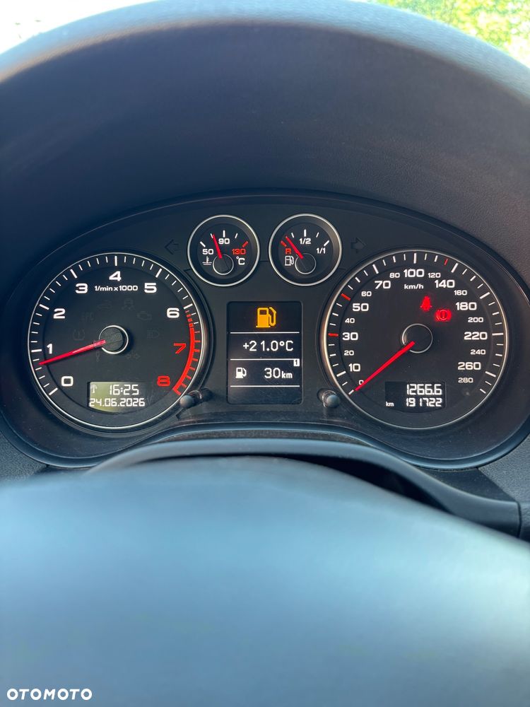 Audi A3 Sportback 1.4 TFSI S Line Sportpaket plus - 21