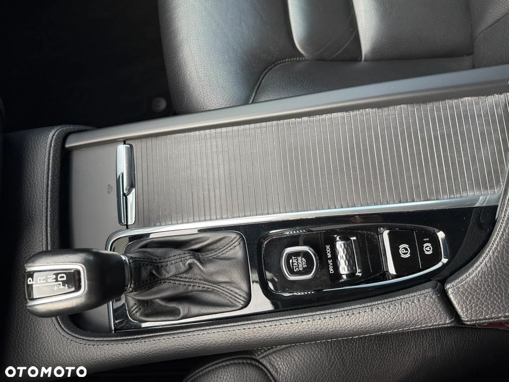 Volvo S90 T5 Geartronic Inscription - 16