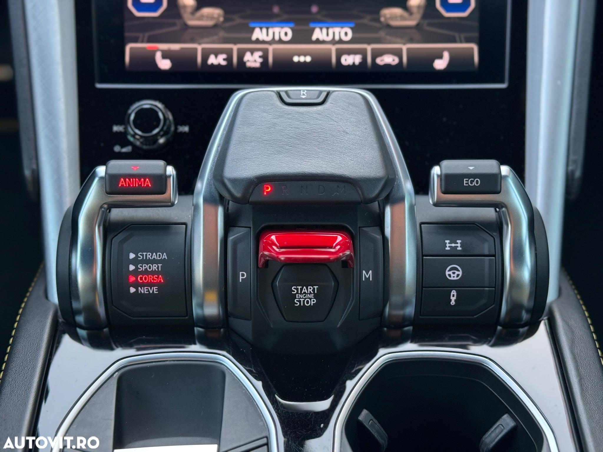 Lamborghini URUS Standard - 35