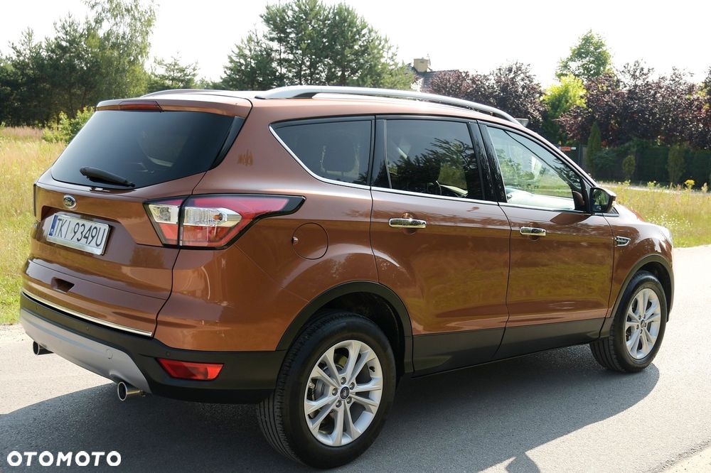 Ford Kuga 2.0 TDCi 2x4 Titanium - 9