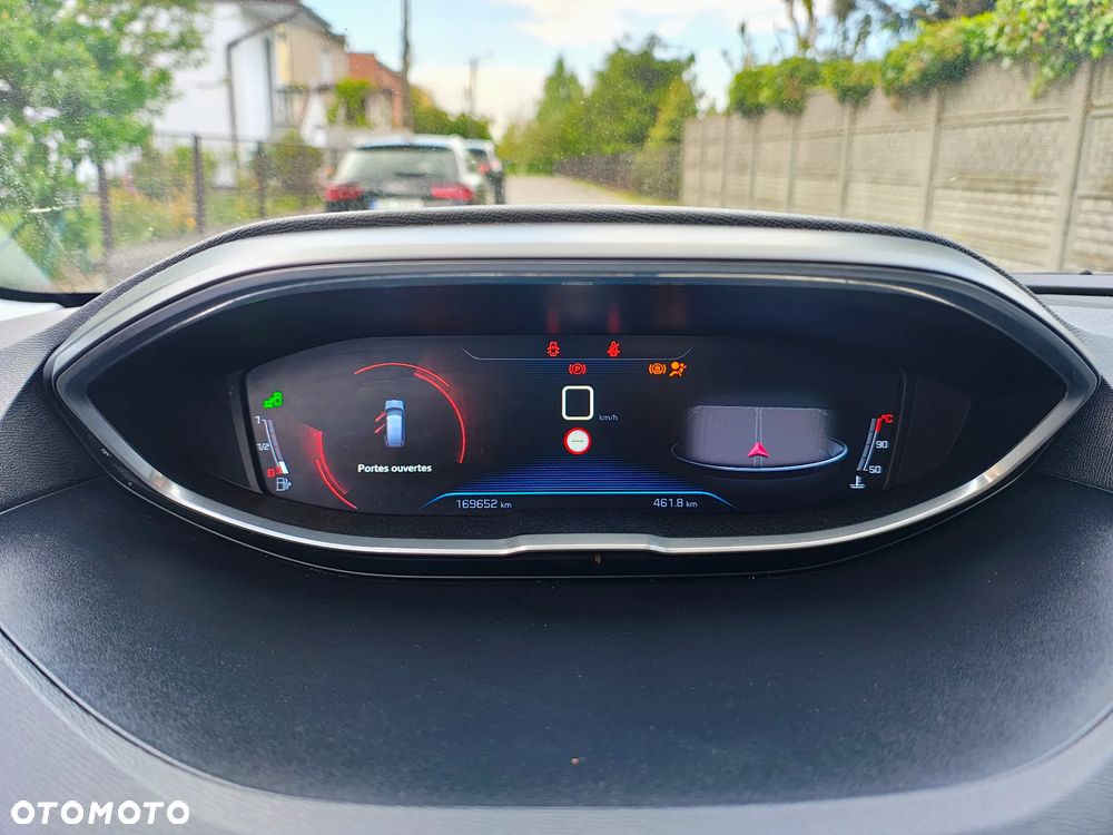 Peugeot 5008 - 23