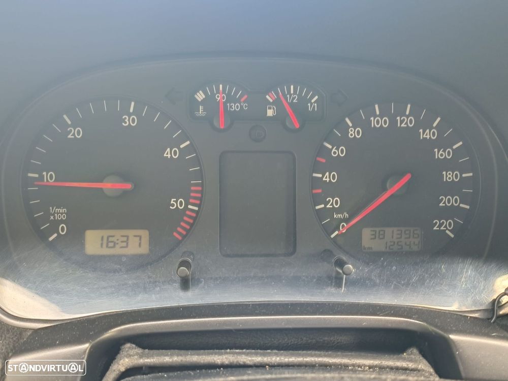 VW Golf Variant - 16