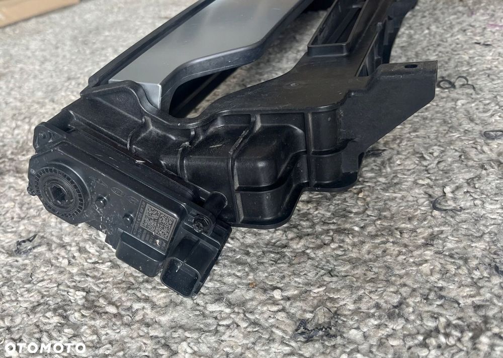 HYUNDAI IONIQ 5 ROLETA WLOT POWIETRZA LEWY - 4