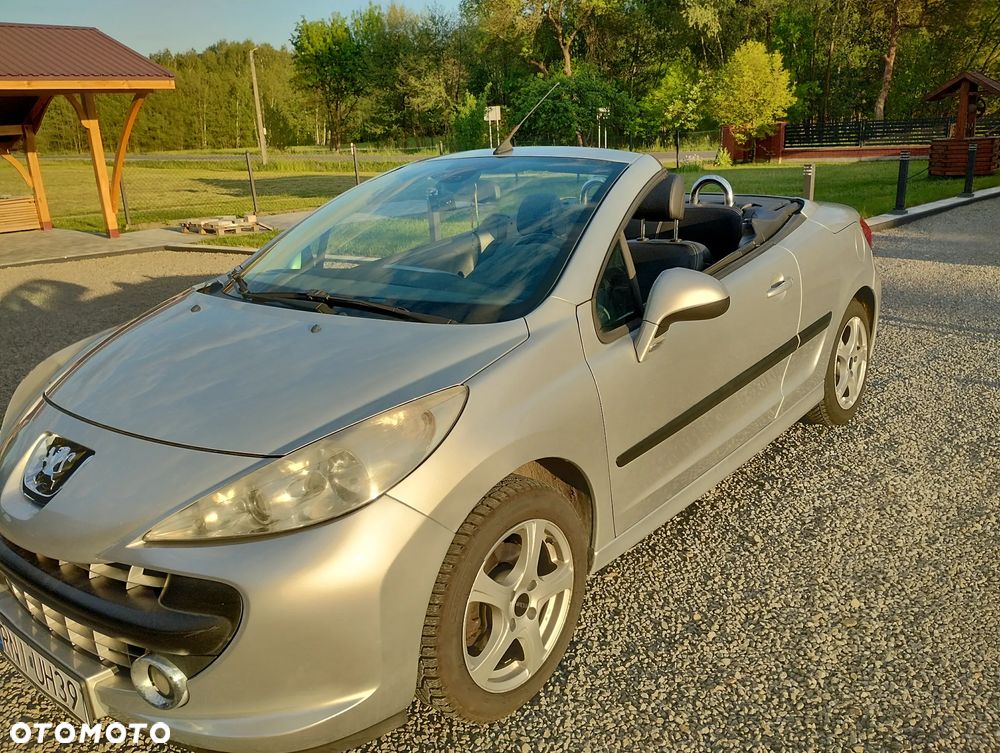 Peugeot 207 CC - 6