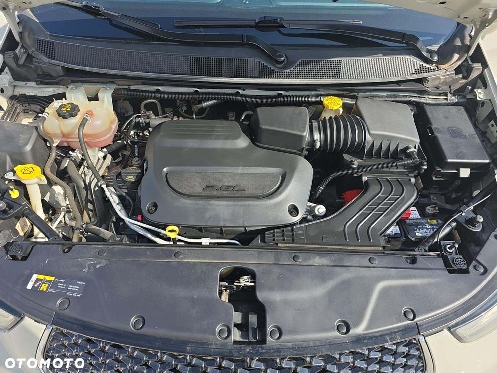 Chrysler Pacifica - 16