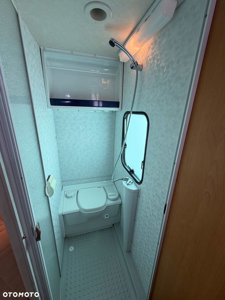 Adria Unica B 462 DP - 22