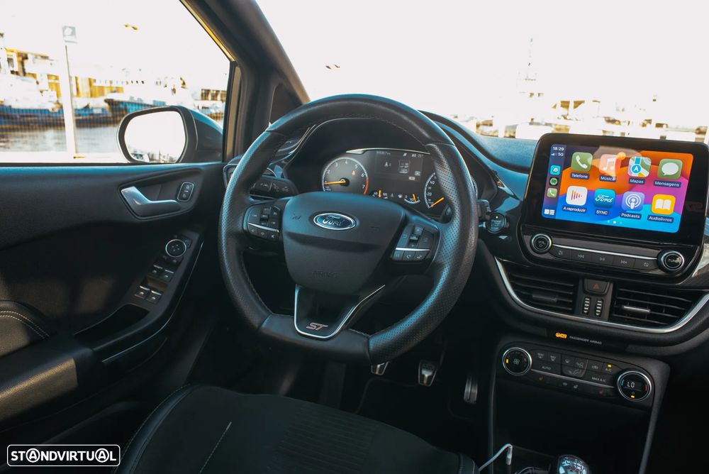 Ford Fiesta 1.5 EcoBoost S&S ST X - 17