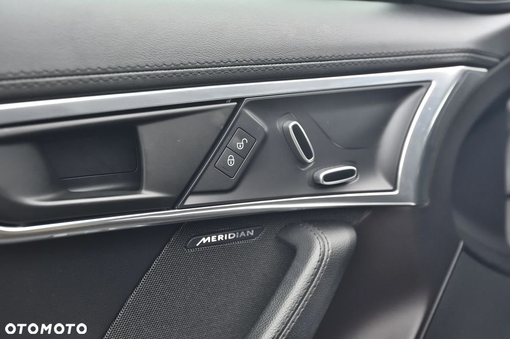 Jaguar F-Type Coupe P300 R-Dynamic - 30
