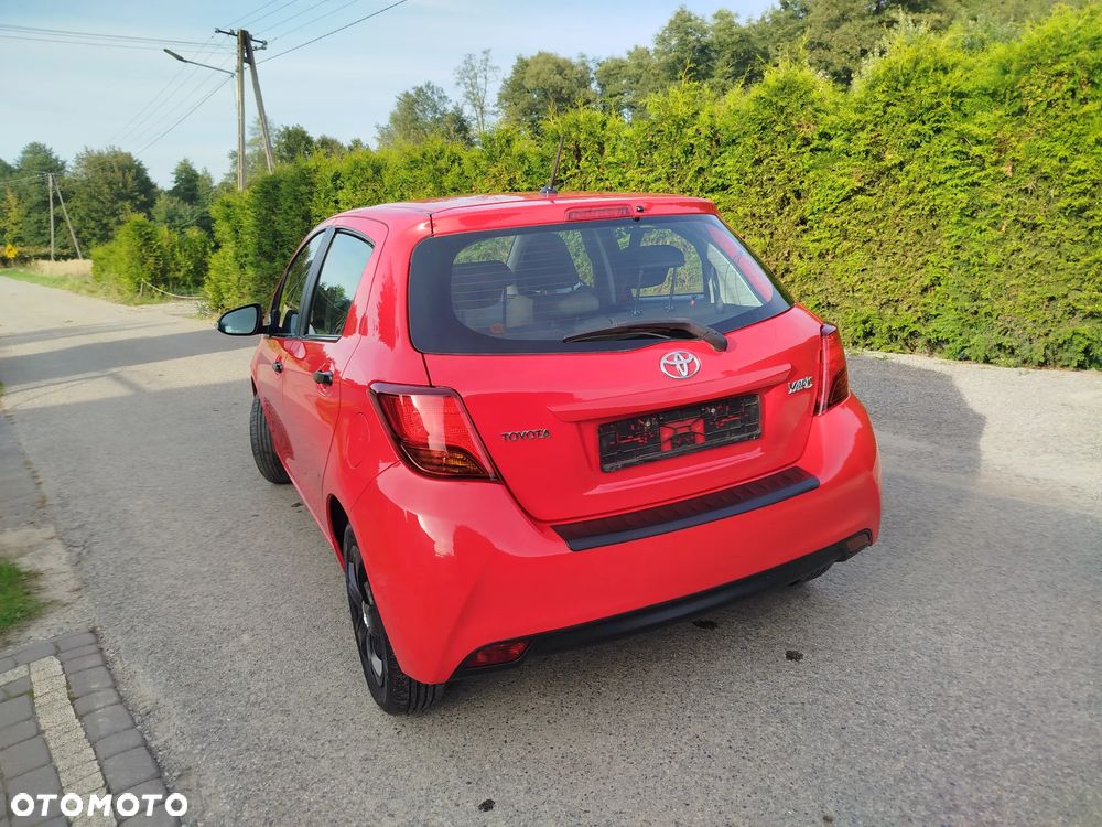 Toyota Yaris - 4