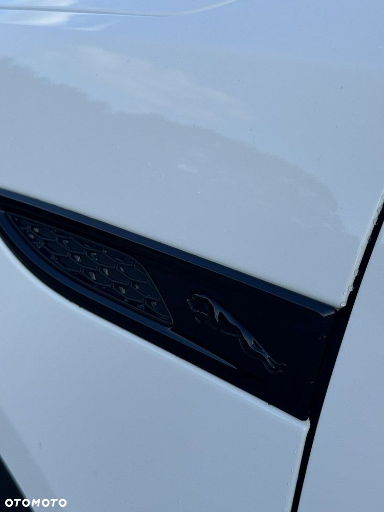 Jaguar E-Pace - 10