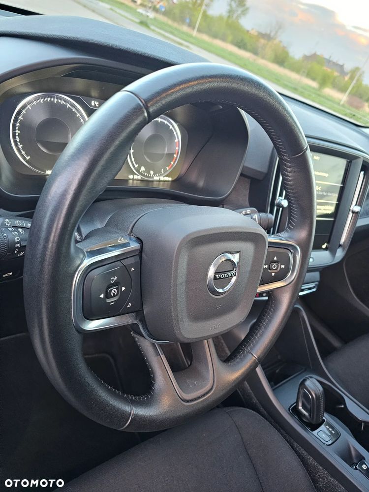 Volvo XC 40 T2 Essential - 17