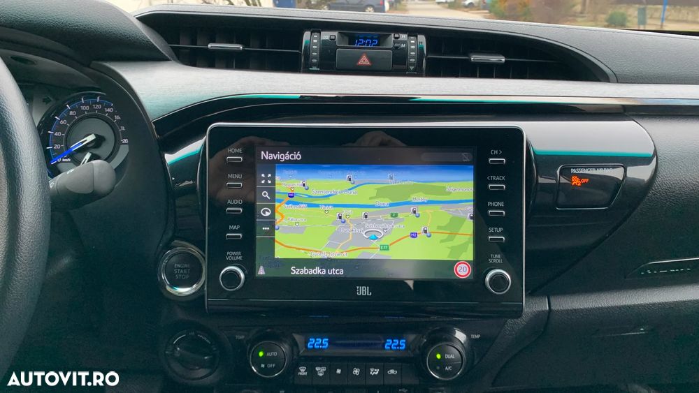 Toyota Hilux 2.8D 204CP 4x4 Double Cab AT Invincible Color Edition - 13