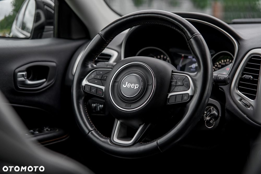 Jeep Compass 1.4 TMair Longitude FWD S&S - 30