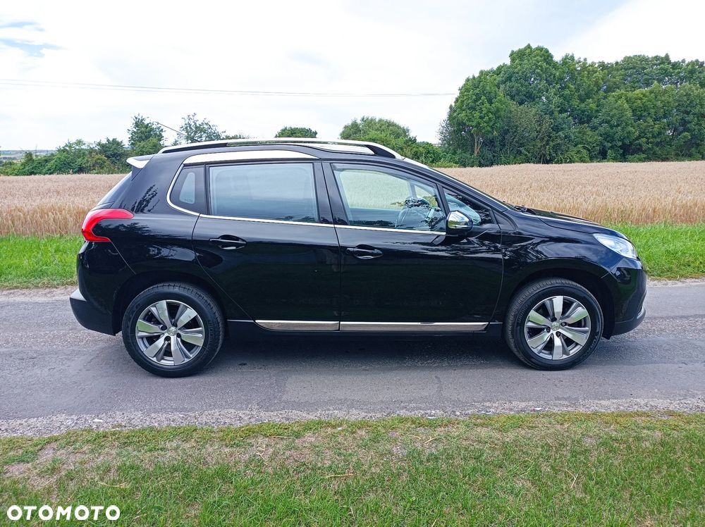 Peugeot 2008 PureTech 130 Stop&Start GT-Line Edition - 4