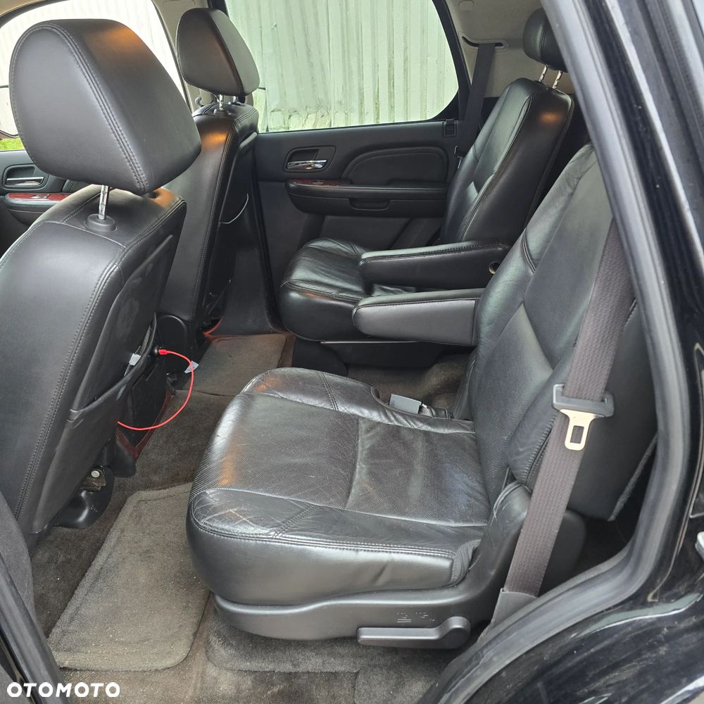 Cadillac Escalade - 11