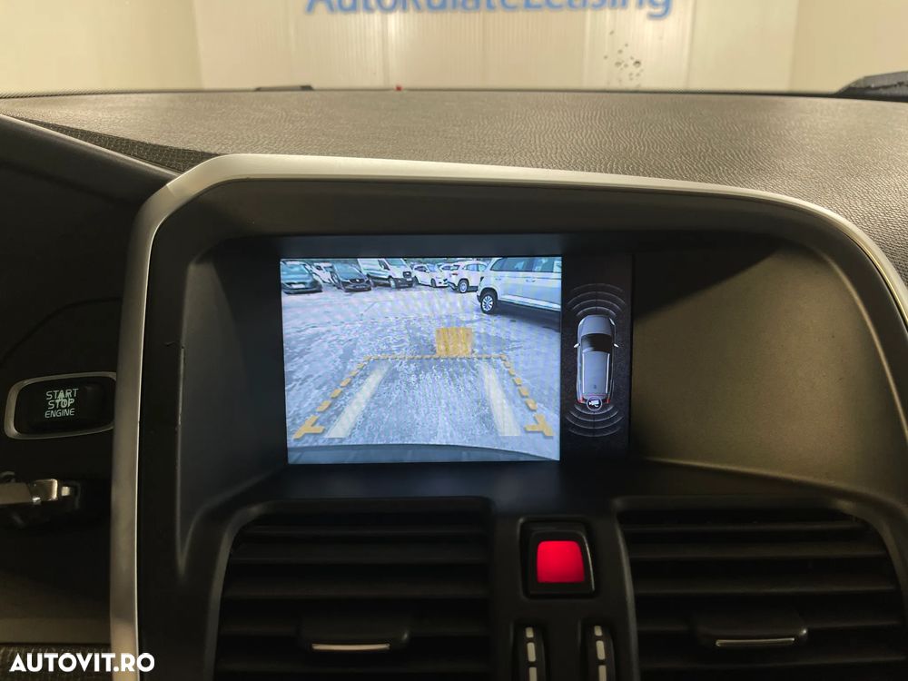 Volvo XC 60 2.4D AWD Momentum - 14